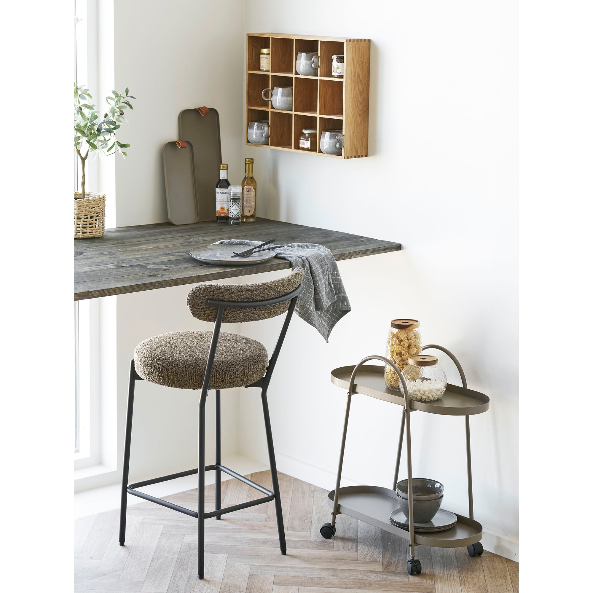 Soria wandplank in eiken 39x11x51 cm