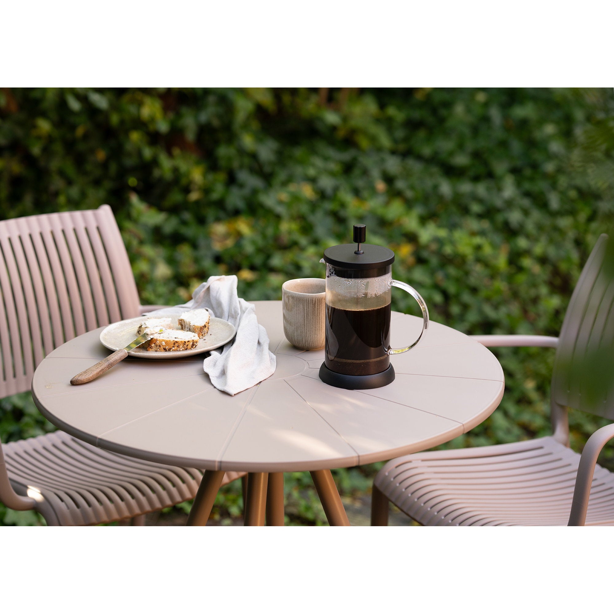 Barletta Bistro tafel in taupe, ø70x73,5 cm