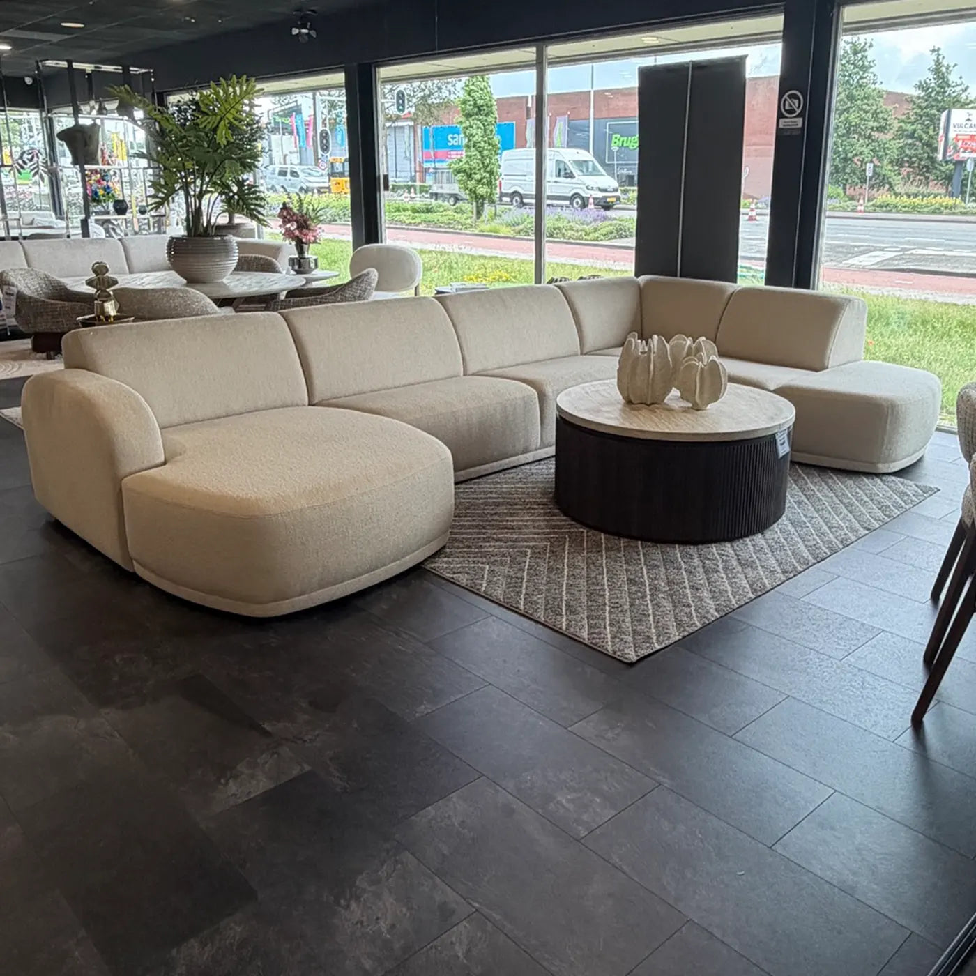 Loungebank Grace