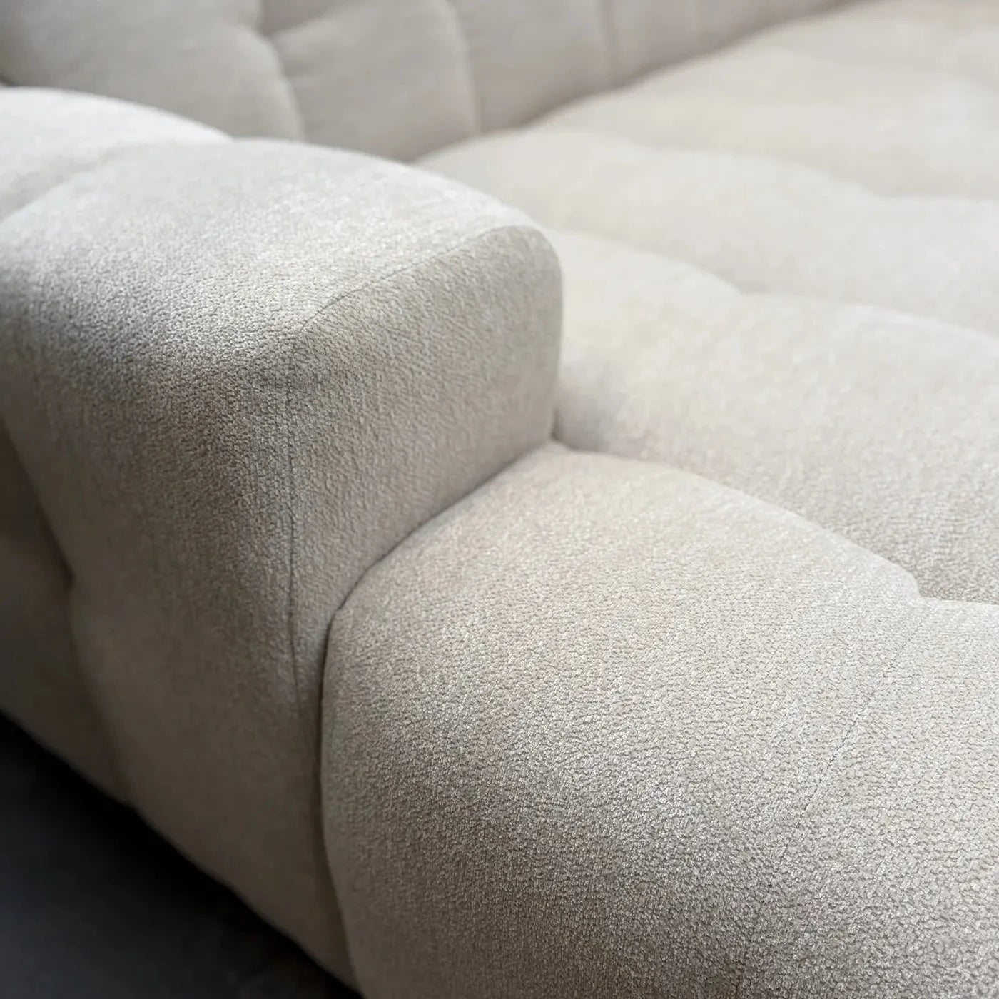 Loungebank Cloud
