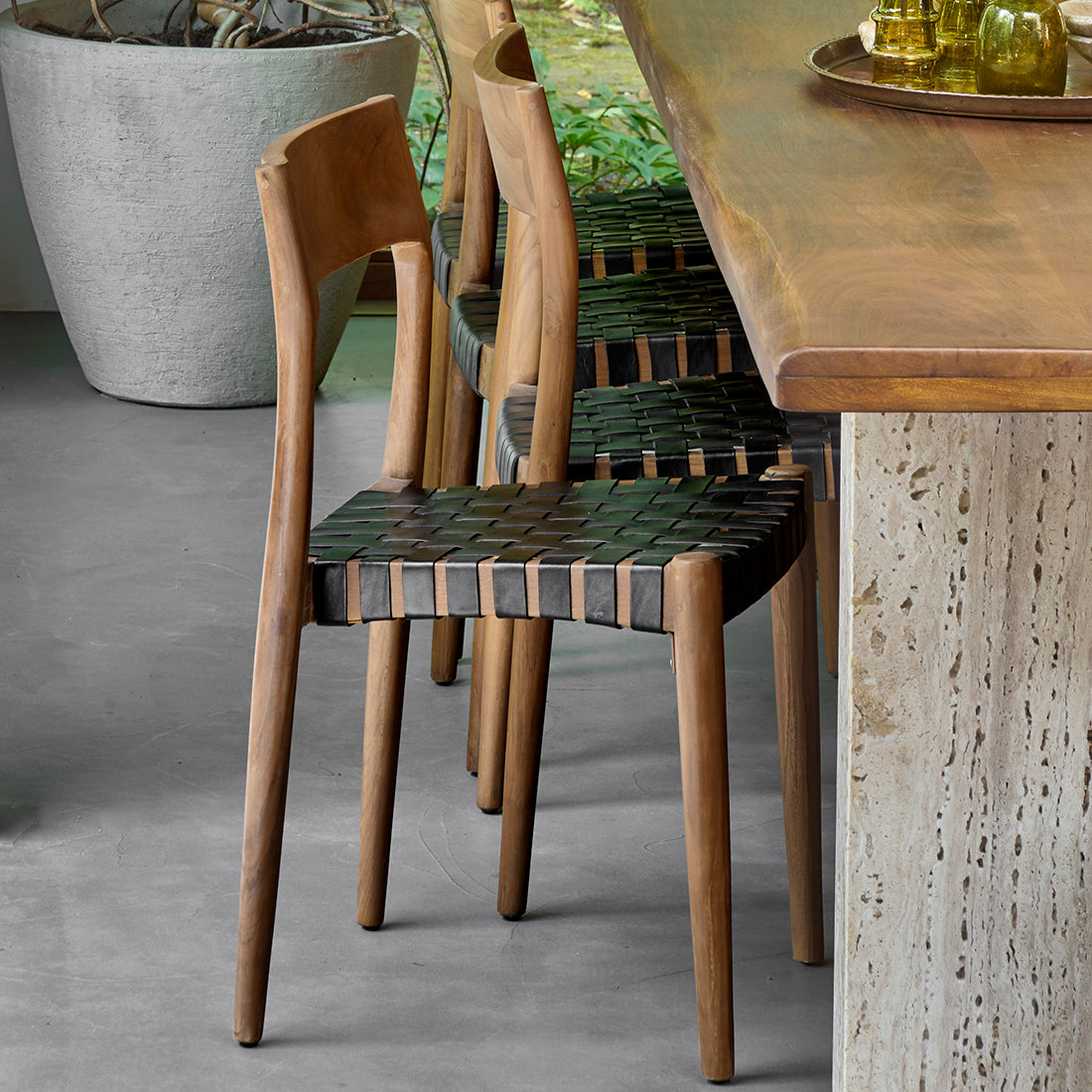 Freya teak eetkamerstoel met leer - Zwart (set van 2)